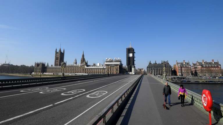 S&amp;P : Δυσοίωνες προβλέψεις για ύφεση 2% σε Ευρωζώνη και Ηνωμένο Βασίλειο