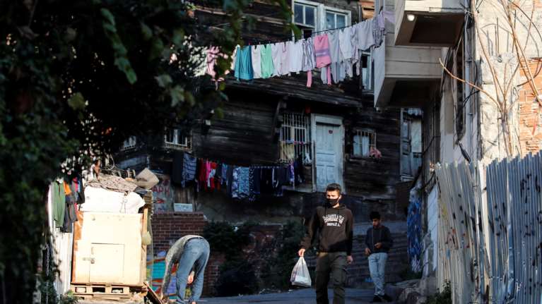 Τουρκία: 30.402 ημερήσια κρούσματα - 195 θάνατοι το τελευταίο 24ωρο