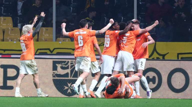 ΑΕΚ - ΟΦΗ 0-1: "Ριφιφί" στη Νέα Φιλαδέλφεια, οι Κρητικοί πανηγύρισαν μεγάλη πρόκριση