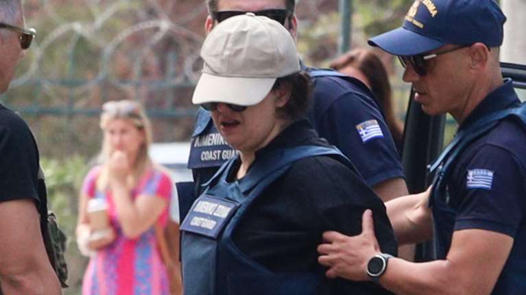 Παλαιό Φάληρο: Στις φυλακές Κορυδαλλού η 32χρονη δεν τρώει, πίνει μόνο νερό - Ζητάει τα άλλα δύο της παιδιά