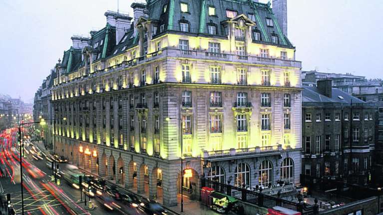 Τέλος εποχής για το διάσημο ξενοδοχείο Ritz του Λονδίνου - Πουλήθηκε σε επενδυτή