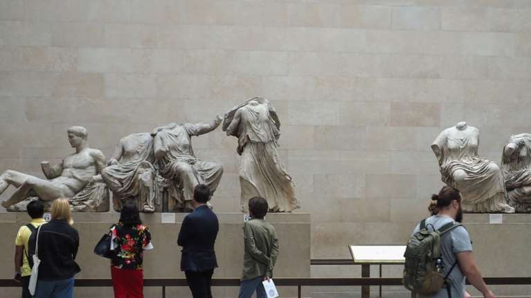 Ανιστόρητες αναφορές στο Spectator: &quot;Ο Έλγιν απέκτησε τα μάρμαρα νόμιμα- Δεν υπάρχει ένδειξη ότι ανήκουν στους Έλληνες&quot;