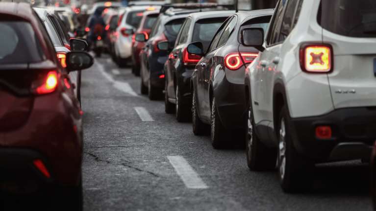 Τροχαίο στην Κηφισίας: Τεράστιο μποτιλιάρισμα από το Μαρούσι μέχρι το Ψυχικό