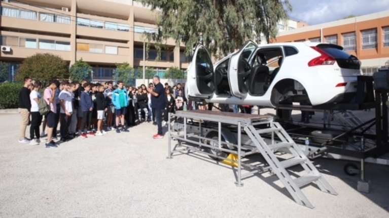 Δήμος Πειραιά: Συνεχίζεται το πρόγραμμα για την οδική ασφάλεια σε Λύκεια - Μαζί με το Ινστιτούτο &quot;Πάνος Μυλωνάς&quot;