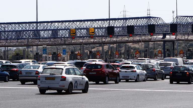 Πόσο &quot;ψαλιδίζονται&quot; τα τεκμήρια - Τι αλλάζει σε αυτοκίνητα, κατοικίες και σκάφη