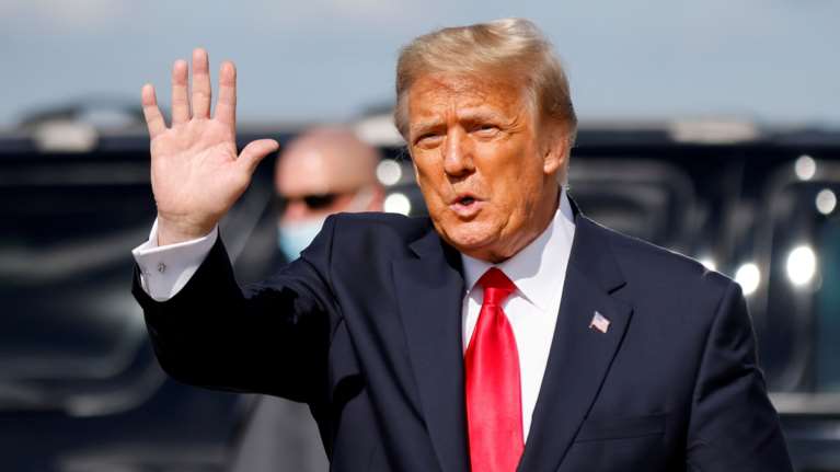 Πολιτική θύελλα στις ΗΠΑ μετά την έρευνα στο σπίτι του Ντόναλντ Τραμπ