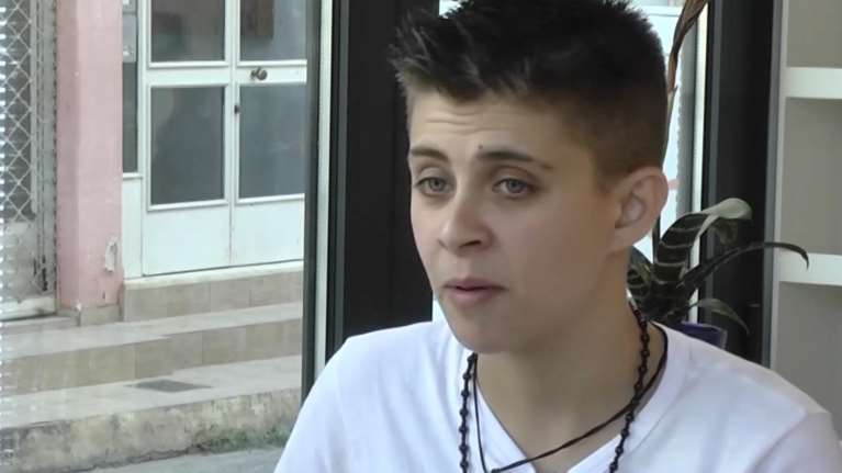 Αμαλιάδα: &quot;Έβγαζε φωτογραφίες το νεκρό μωρό μου&quot; - Καταγγελία μητέρας για την 24χρονη Ειρήνη