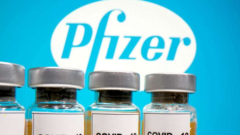 Eπιπλέον 300.000.000 δόσεις από την Pfizer/BioNTech εξασφάλισε η Κομισιόν