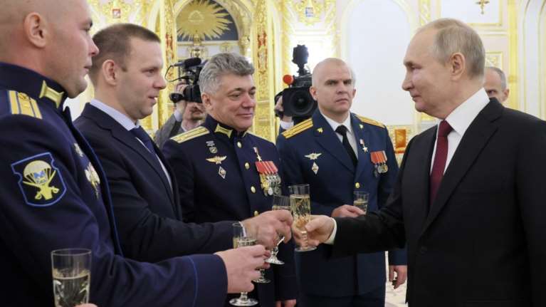 Αμετανόητος ο Πούτιν: Θα συνεχίσουμε τα πλήγματα στις υποδομές της Ουκρανίας ως αντίποινα για τη γέφυρα στην Κριμαία