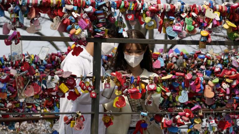 Κορονοϊός: Τι προβλήματα προκαλεί η καραντίνα στις σχέσεις των ζευγαριών