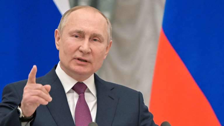 Ρωσία: Απορρίπτει το πλαφόν της Δύσης για το πετρέλαιο και ετοιμάζει απάντηση - &quot;Δεν δεχόμαστε το ανώτατο όριο&quot;