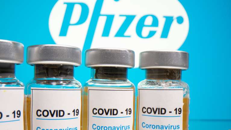 Κορονοϊός: Πανηγυρίζουν οι επιστήμονες για το εμβόλιο της Pfizer- &quot;Επιτέλους, ανακούφιση, ελπίδα, χαμόγελα&quot;, οι πρώτες αντιδράσεις