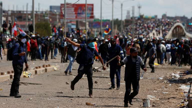 Ανακοίνωση ΥΠΕΞ για Περού: Να αποφύγουν οι Έλληνες το ταξίδι εκεί λόγω των ταραχών