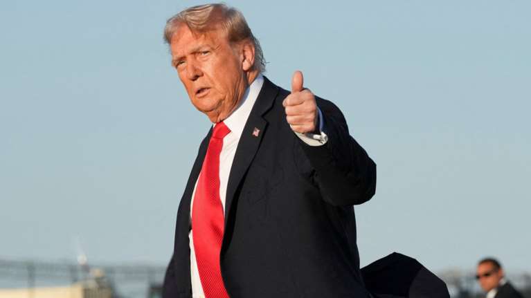 Ο Τραμπ στέλνει στρατό στο Πόρτλαντ, που έχει "καταστραφεί από την Antifa": "Εξουσιοδοτώ τη χρήση βίας εάν καταστεί αναγκαίο"