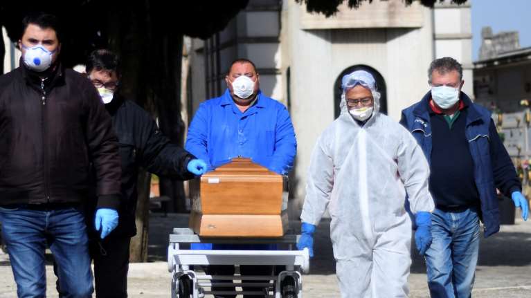 Κορονοϊός - Νέο σοκ στην Ιταλία: 837 νεκροί και 4.053 νέα κρούσματα σε ένα 24ωρο