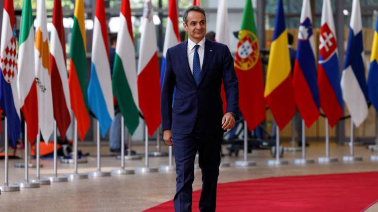 Ο Μητσοτάκης στη σύνοδο του ΝΑΤΟ με μήνυμα για τη Βόρεια Μακεδονία: Τηρείστε τη συμφωνία των Πρεσπών, αλλιώς…