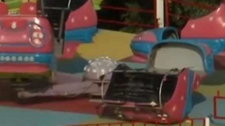 "Το καρεκλάκι είχε σπάσει και φαινόταν σκουριασμένο": Μαρτυρίες "φωτιά" για την κατάσταση του λούνα παρκ στη Χαλκιδική