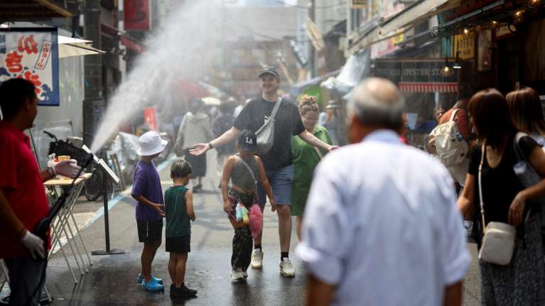Το Τόκιο ψήνεται: Καταγράφει θερμοκρασίες - ρεκόρ άνω των 35 βαθμών επί 10 συνεχόμενες ημέρες