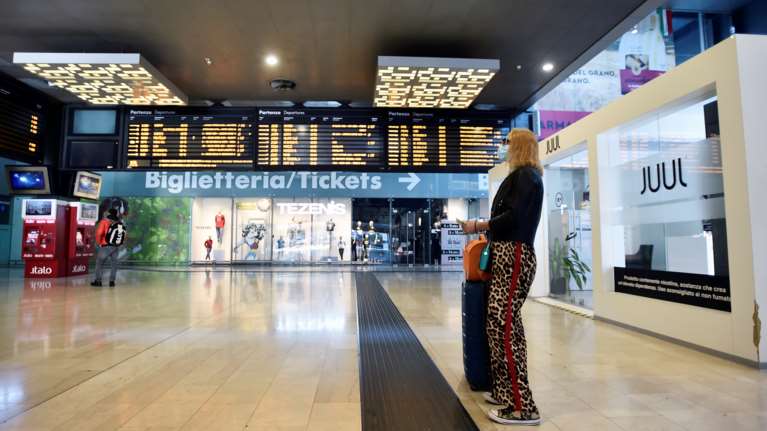 Πρόσφυγες στην ίδια τους τη χώρα οι Ιταλοί - Εγκαταλείπουν την Λομβαρδία λόγω καραντίνας