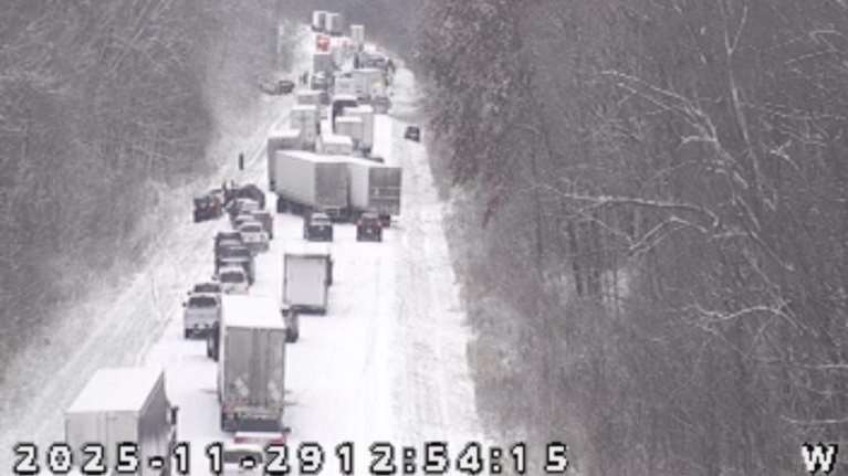 Βίντεο από την τεράστια καραμπόλα 45 οχημάτων στην Ιντιάνα - Δεκάδες αυτοκίνητα και φορτηγά ακινητοποιήθηκαν