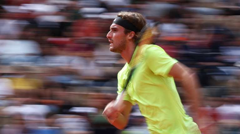 Απίστευτη γκέλα για τον Στέφανο Τσιτσιπά: Αποκλείστηκε από το Νο.167 της κατάταξης στον 2ο γύρο του Ronald Garros