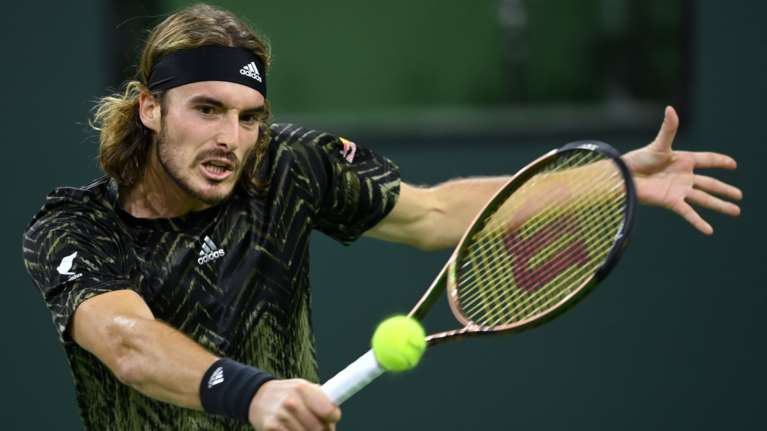 Στέφανος Τσιτσιπάς: Άργησε να &quot;πάρει μπροστά&quot;, αλλά πέρασε στην επόμενη φάση του ATP της Βιέννης