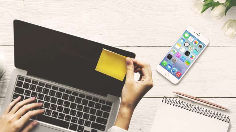 Ολοένα πιο ψηφιακό μετά την πανδημία το μέλλον των ΜΜΕ - Οι Έλληνες ενημερώνονται από το κινητό τους