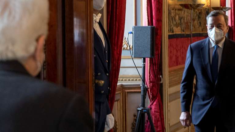 Ιταλία: Ο &quot;Super Mario&quot; επιστρέφει-  Εντολή σχηματισμού κυβέρνησης στον Ντράγκι από τον Σέρτζιο Ματαρέλα