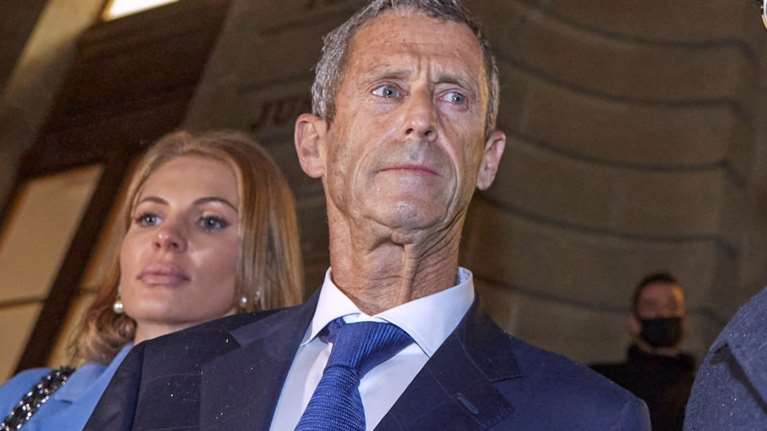 Financial Times: Πώς Ισραηλινός μεγιστάνας καταδικασμένος για διαφθορά πήρε το μεγαλύτερο διυλιστήριο της Ιταλίας