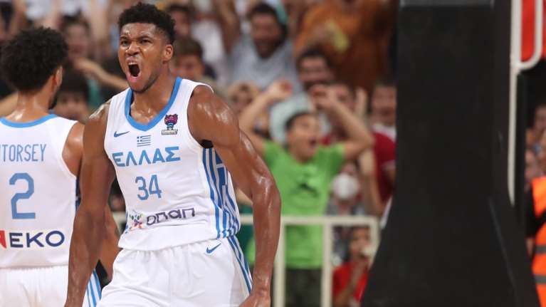 &quot;One man show&quot; από τον Αντετοκούνμπο στο πρώτο φιλικό της εθνικής - 86-70 κόντρα στην Ισπανία [βίντεο]