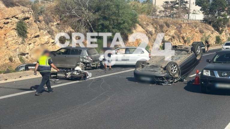 Κρήτη: Καραμπόλα με 3 τραυματίες - Ουρές χιλιομέτρων μετά το τροχαίο [βίντεο - εικόνες]