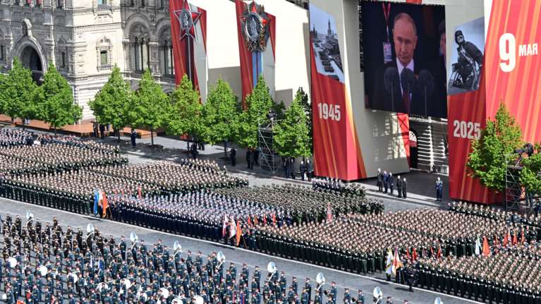 Η Ρωσία γιόρτασε με πρωτοφανείς τελετές την Ημέρα της Νίκης - Πούτιν: "Η αλήθεια και το δίκαιο είναι με το μέρος μας"