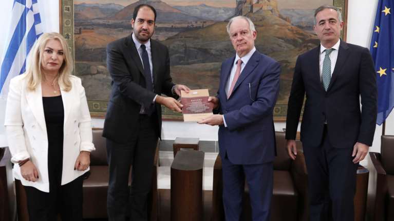 Υποκλοπές: Στα χέρια του Τασούλα το πόρισμα της Εξεταστικής - 21 Οκτωβρίου θα συζητηθεί στην Ολομέλεια