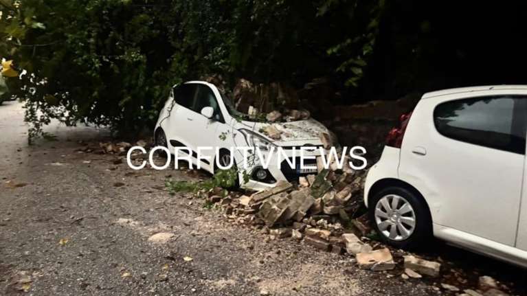 Κακοκαιρία: Από τη Δυτική Ελλάδα ξεκίνησαν οι ισχυρές καταιγίδες - Ζημιές σε Κέρκυρα και Λακωνία