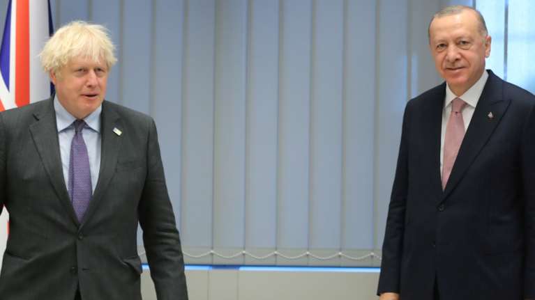 &quot;Χαλινάρι&quot; Τζόνσον σε Ερντογάν για το Κυπριακό: &quot;Επίτευξη λύσης μέσα από τη διαδικασία των Ηνωμένων Εθνών&quot;