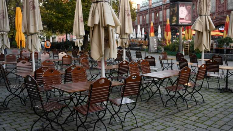 Γερμανία: Παράταση του μερικού lockdown έως τις 10 Ιανουαρίου ανακοίνωσε η Μέρκελ