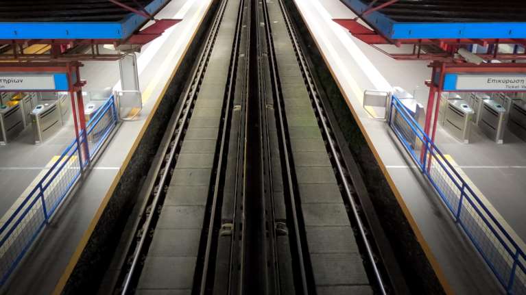 Συναγερμός στον ΗΣΑΠ- Νεκρός ο άντρας που έπεσε στις γραμμές στον σταθμό &quot;Αγιος Ελευθέριος&quot;