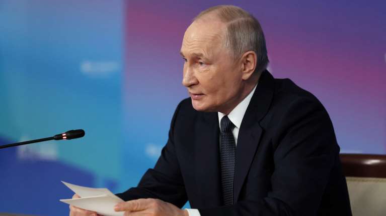 Άνοιγμα Πούτιν στην Ευρώπη: "Αργά ή γρήγορα οι σχέσεις μας θα αποκατασταθούν"