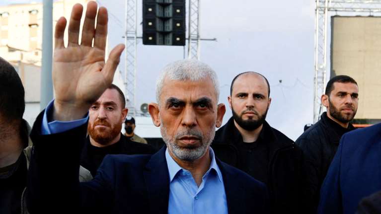 &quot;Πάρτε πίσω τον βιαστή και δολοφόνο φίλο σας, Σινουάρ&quot;: Το μήνυμα του Ισραηλινού ΥΠΕΞ στον Ερντογάν με μία σκληρή εικόνα