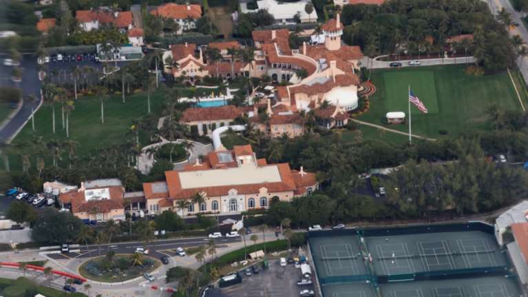 ΗΠΑ: Συναγερμός στην έπαυλη του Τραμπ- Αεροσκάφος πέταξε πάνω από το Μαρ-α-Λάγκο -Σηκώθηκαν μαχητικά να το αναχαιτίσουν