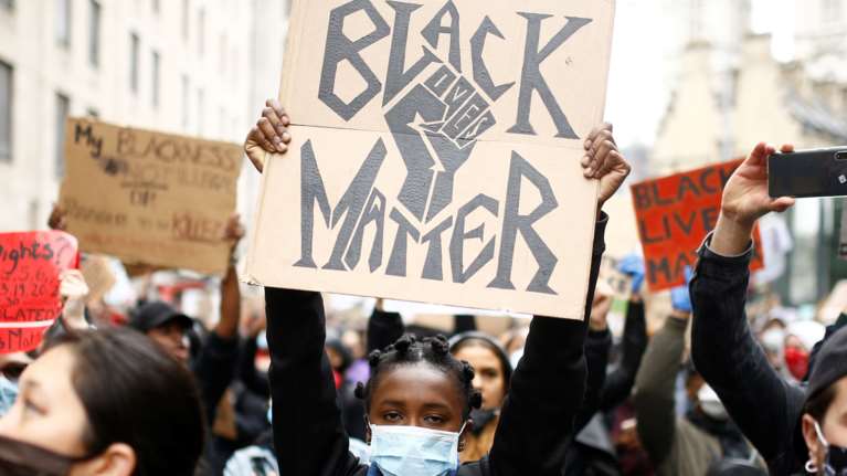 Τζορτζ Φλόιντ: Διαδηλώσεις σε όλον τον κόσμο κατά του ρατσισμού και της αστυνομικής βίας  [εικόνες]