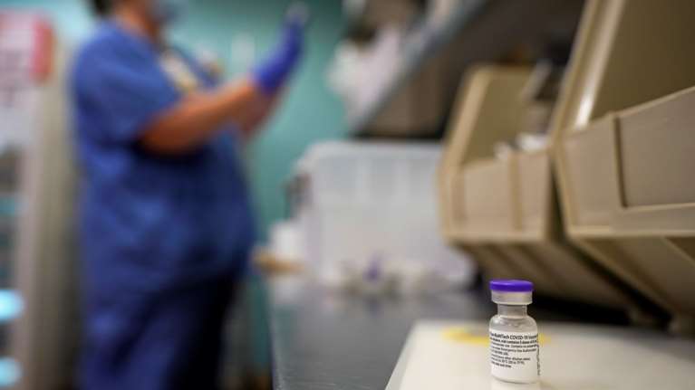 Eμβόλιο Pfizer: Μεγάλη η αποτελεσματικότητα κατά των μεταλλάξεων του κορονοϊού - Τι έδειξε η έρευνα