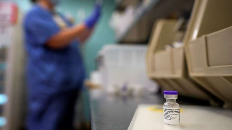 Εμβόλιο Pfizer: Πιθανή σύνδεση με περιστατικά μυοκαρδίτιδας - Κυρίως σε νέους άνδρες