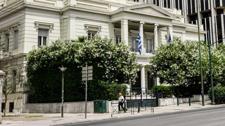 Απάντηση της Αθήνας στην προκλητική επιστολή Τσαβούσογλου: Μνημείο διαστρέβλωσης της πραγματικότητας