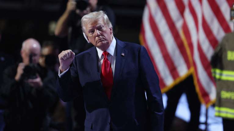 ΗΠΑ: &quot;Ο χειρότερος πρόεδρος μακράν... Πιο εύκολο να νικηθεί η Καμάλα&quot; - Η πρώτη αντίδραση Τραμπ για  Μπάιντεν