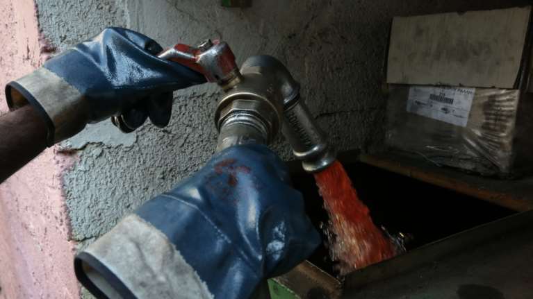 Πώς θα ρίξετε το κόστος του πετρελαίου θέρμανσης κάτω από το 1 ευρώ το λίτρο - Επιδόματα και εκπτώσεις