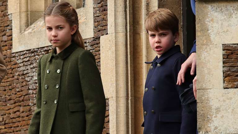 Πριγκίπισσα Σάρλοτ: Το βίντεο με τη χειρονομία της που έγινε viral - Οι καλοί τρόποι της και ο λόγος που είναι τόσο δημοφιλής