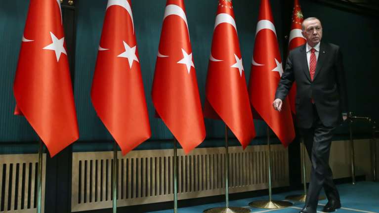 Τραβάει το σχοινί ο Ερντογάν: Δεν θα συναινέσουμε στην προσπάθεια εγκλωβισμού μας στις τουρκικές ακτές