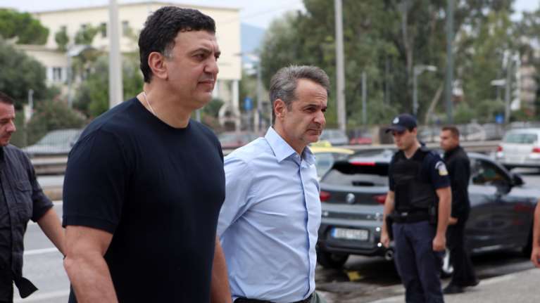 Αγωνία στην κυβέρνηση μετά τη νέα καταστροφή - Φόβοι για πολλούς νεκρούς - Βούλιαξε πάλι στη λάσπη ο κρατικός μηχανισμός