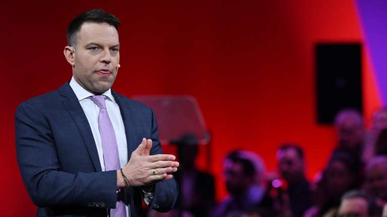 ΣΥΡΙΖΑ: Ο Κασσελάκης βάζει "πάγο" στο ΠΑΣΟΚ και "αποθεώνει" την Κωνσταντοπούλου